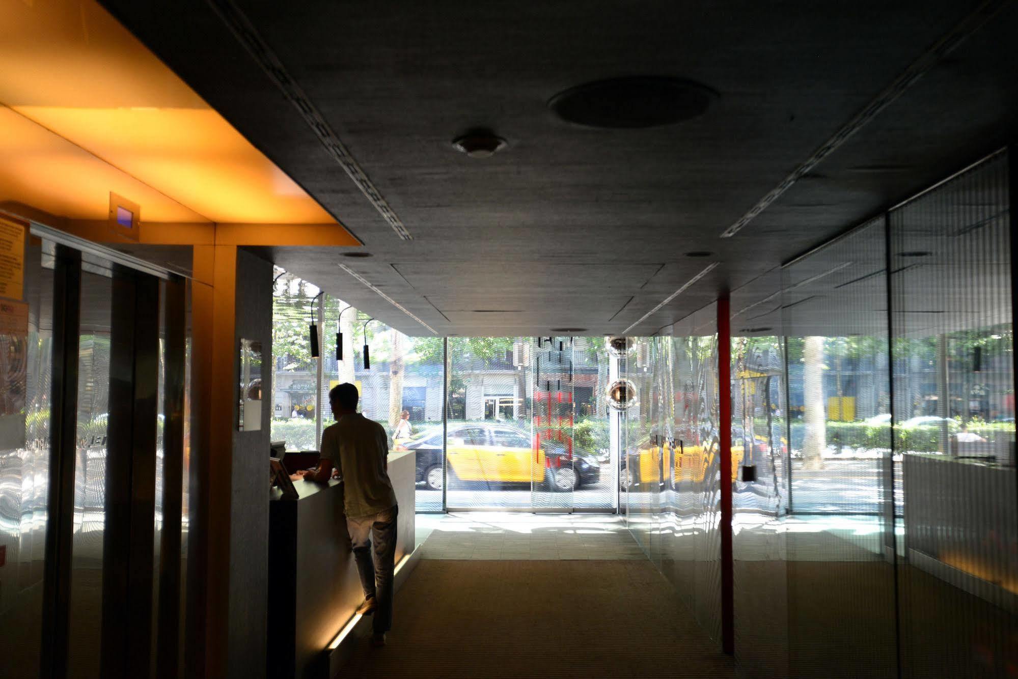 Hotel Soho Barcellona Esterno foto
